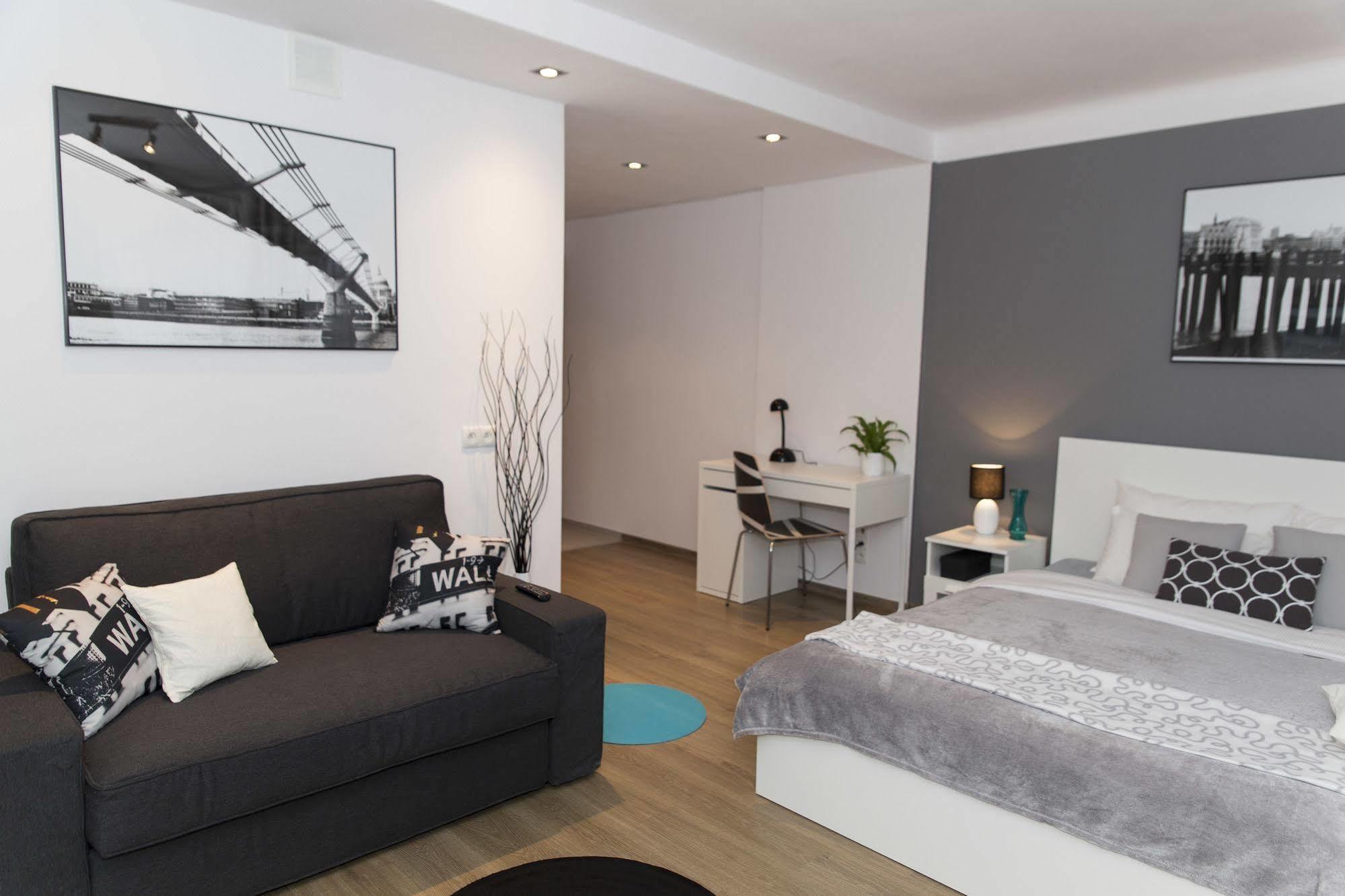 Warsawrent Apartamenty Centralna Exterior foto